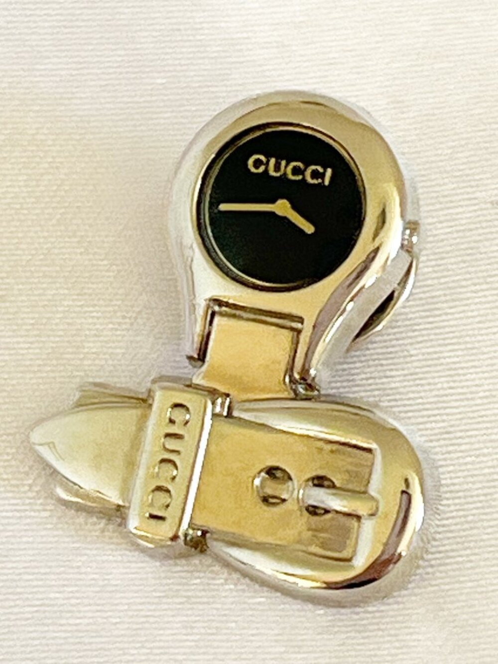 GUCCI Vintage 6700L Lapel Pin Brooch Silvertone Stamped 1990s RARE